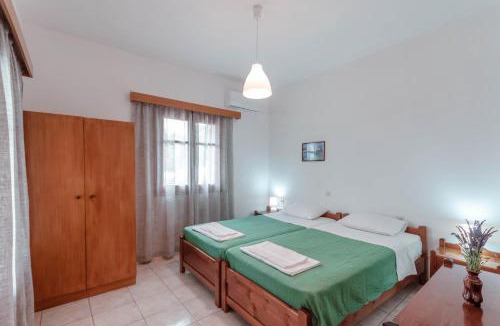 Milatos Beach Apartment | Antigoni Apartments 'Lavender Room'