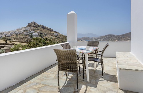 Ios Town Apartment | Apartment '3 Studio' with Sea View, Wi-Fi and Air Conditioning