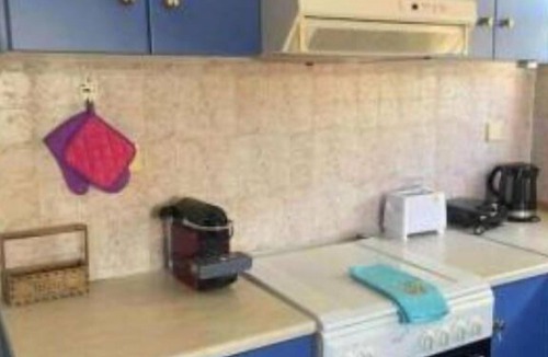 Makriotika Apartment | Apartment 'Alice' with Mountain View, Wi-Fi and Air Conditioning