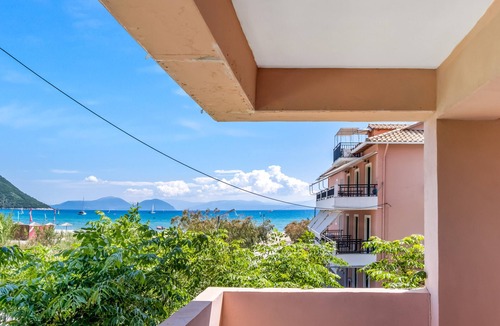Vassiliki Apartment | Apartment "Apollon" with Sea View, Garden & Wi-Fi