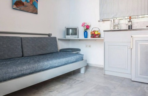 Maleme Apartment | Apartment Art Deco