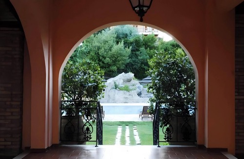 Tzavros Apartment | Apartment 'Corfu Club Standard 3' with Shared Pool, Wi-Fi and Air Conditioning