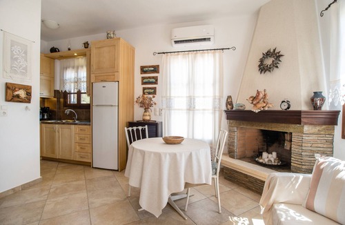 Naxos Apartment | Apartment 'Cozy Private Panoramic Seaview' with Sea View, Wi-Fi and Air Conditioning