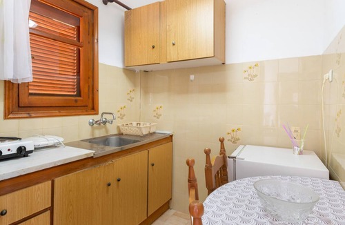 Batsi Apartment | Apartment 'Double Room with Sea View' with Shared Garden and Wi-Fi