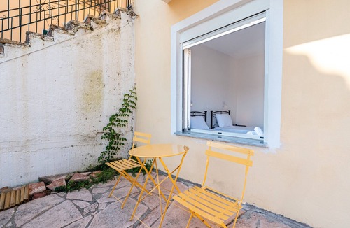 Kavos Apartment | Apartment 'Gavriil G2' with Sea View, Wi-Fi, and Air Conditioning
