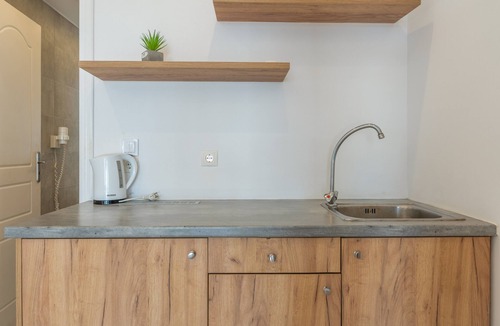 Agios Georgios Apartment | Apartment in A Hotel 'Deluxe Garden View, 4 Guests'