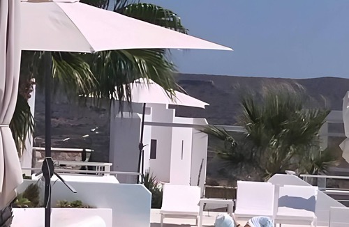 Kithira Villa | Apartment 'Kaladi Rock' with Sea View, Shared Pool and Wi-Fi
