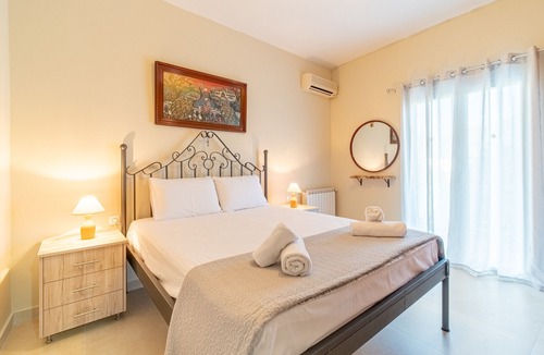 Kato Korakiana Apartment | Apartment 'Kalemi House Corfu' with Sea View, Terrace & Wi-Fi