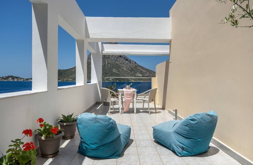 Massouri Apartment | Apartment 'Kalliopi with Sea View' with Private Terrace, Wi-Fi and Air Conditioning