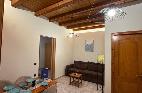 Dirfys-Messapia Apartment | Apartment 'Kyriakos' with Mountain View, Wi-Fi, and Air Conditioning
