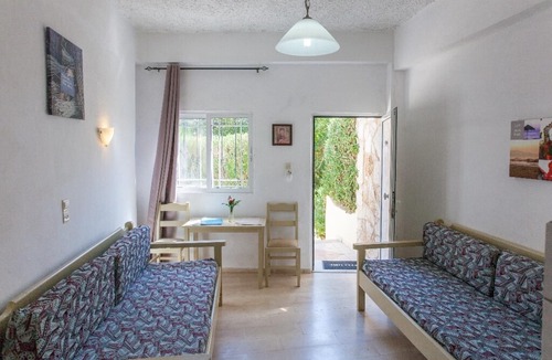 Gerani Apartment | Apartment next to the beach. 109