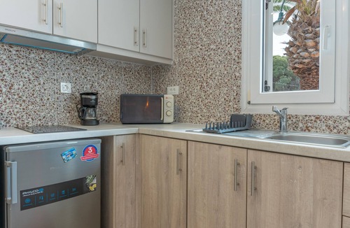 Panormos Apartment | Apartment 'No 16' with Shared Pool, Wi-Fi and Air Conditioning