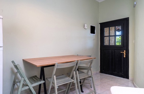 Sivota Apartment | Apartment 'Old Manor Cottage House 5' with Wi-Fi and Air Conditioning