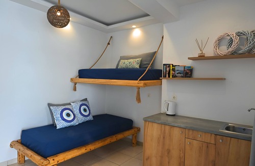 Agios Georgios Bed & Breakfast | Apartment Sea View BB 3 guests in a family hotel