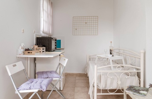 Steniai Apartment | Apartment 'Stenies Little Nook' with Mountain View, Wi-Fi and Air Conditioning