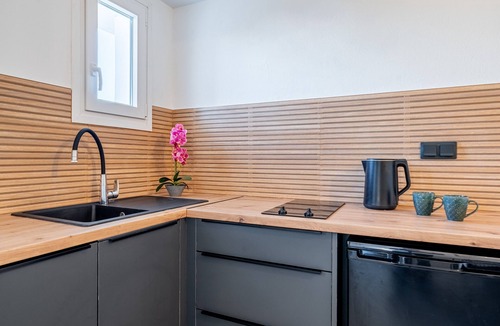 Kavos Apartment | Apartment 'Superior Aparment Type A' with Private Terrace, Wi-Fi and Air Conditioning