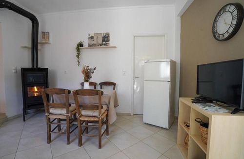 Marmaketon Apartment | Apartment 'Vilaeti Havgas' with Mountain View, Wi-Fi and Air Conditioning