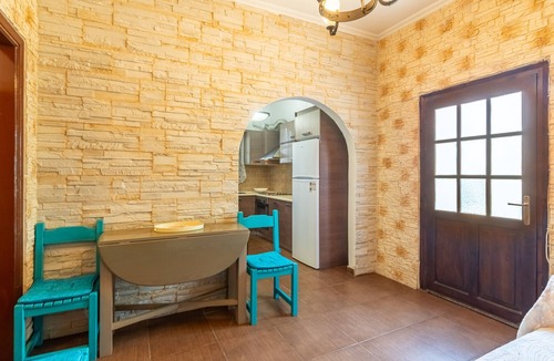 Sidari Apartment | Apartment 'Villa Oasis' with Mountain View, Wi-Fi and Air Conditioning