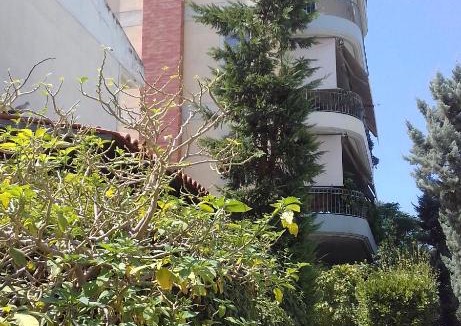 Alimos Apartment | apartment with garden and barbecue 1 km of the beach