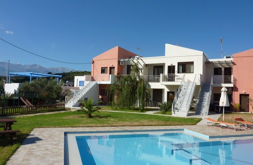 Almyrida Apartment | Apartment with shared pool only 400 meters from the beach