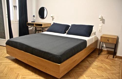 Plaka Apartment | Apollo & Nike 1952-2025