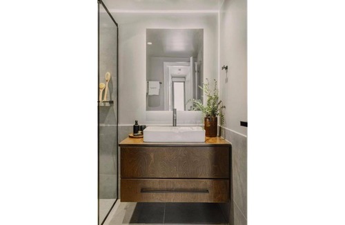 Aperio House | Aposperia Memorable Living-2br