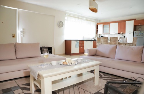 Spata-Artemida Apartment | Appartment 10 minutes from ATH airport, 5 minutes from beach