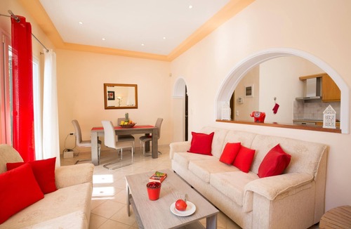 Nisaki Villa | Appealing 2 Bedroom Villa, A/C, Private Pool, Panoramic Sea Views - In Nissaki, just 450m to Beach!