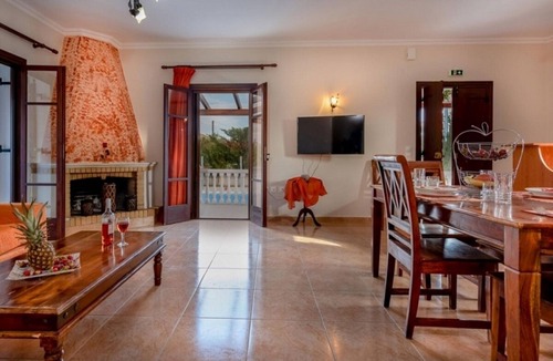 Zakynthos Villa | Appealing Family Villa, A/C, Private Pool & Garden - Quiet Area 10mins from Zakynthos Town & Tsilivi