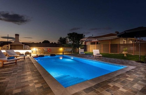 Zakynthos Villa | Appealing Family Villa, A/C, Private Pool & Garden - Quiet Area 10mins from Zakynthos Town & Tsilivi