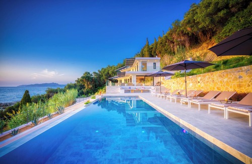 Pentati House | ARCHANGELO BAY, incredible view, direct access to the beach, absolute peace and quiet