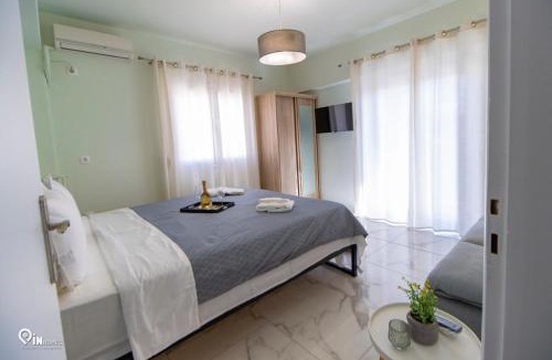 Aigaleo Apartment | 'Ariadni' Elegant Residence