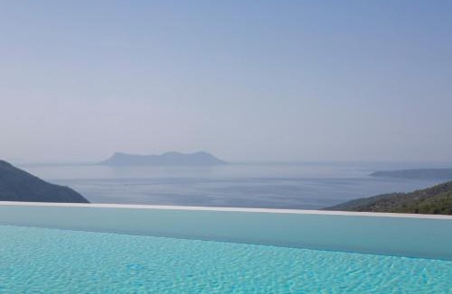 Fternon Villa | Armante Supreme Villas-Villa Ismini