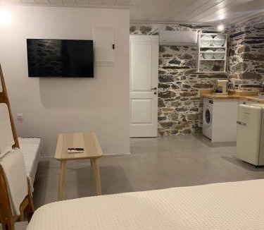 Ano Siros House | Artdecosyros Junior
