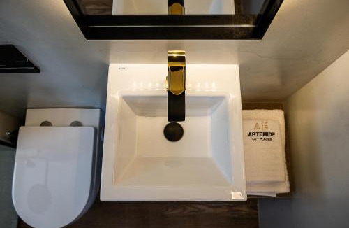 Old Town Apartment | Artemide city places- Petite Apartments