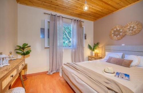 Agios Matthaios House | Artemis Prasoudi Beach