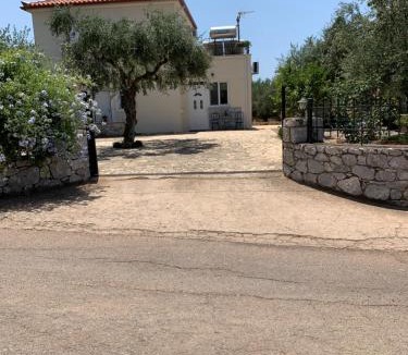 Lefktron House | Asimenia Studio