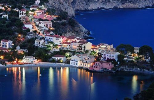 Frourion Apartment | Asos Beachfront Apartment, Center village, 20m Beach - near Myrtos - Fiskardo