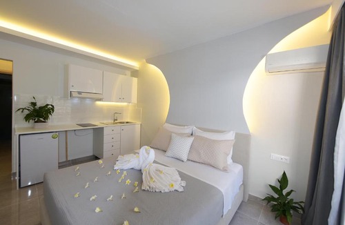 Rhodes Apartment | Astoria Studio IV, Rhodes City Center