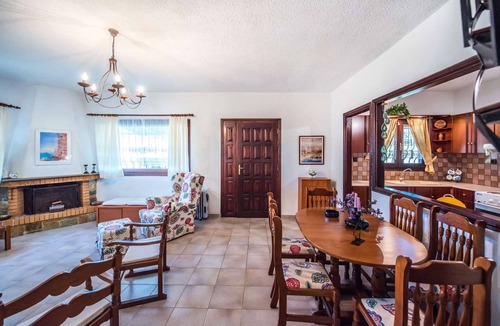 Sane Villa | Athena: Scenic Villa near the Sea