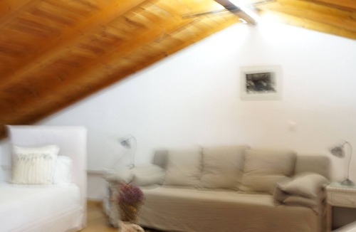 Plaka Villa | Athenian House in Plaka - Four-bedroom Villa in the famous Plaka area