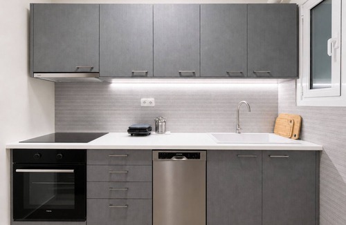 Mousio Apartment | Athens City Escape - 2 BDRM Apartment