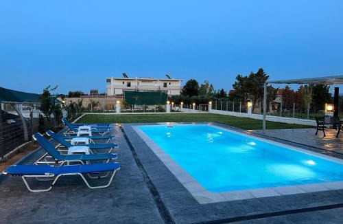 Pallini Apartment | Athens Countryside resort with pool