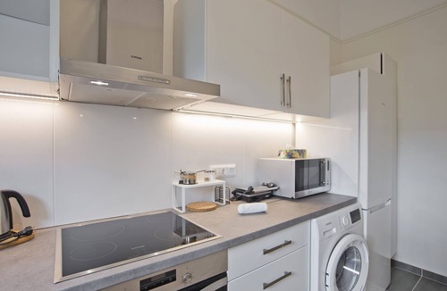 Khalandrion Apartment | Athina 2BR Apt, Fully Equipped, Kitchen, AC, WiFi