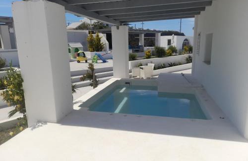 Kamari Apartment | Atlantis - by S paradise - outdoor jacuzzi & seaview
