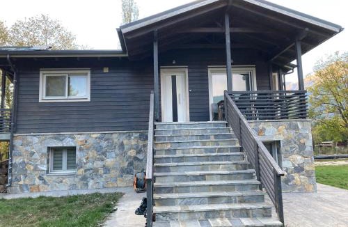 Karpenisi Ski Chalet | Atmospherico