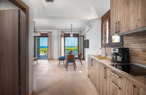 Fanes Villa | Attalos Villa -fanes