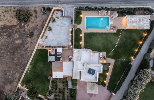 Agios Prokopios Villa | Aurora 8 bedroom Villa with private pool & Jacuzzi - Naxos