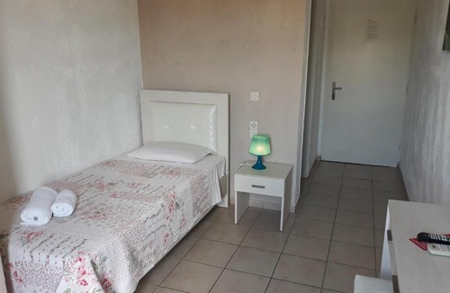 Agios Dimitrios Hotel | Australia Hotel