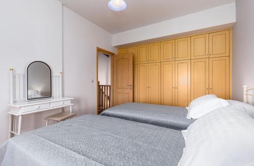 Limni House | Avgi Villa - Avra House With Shared Pool By Filoxenia Villas